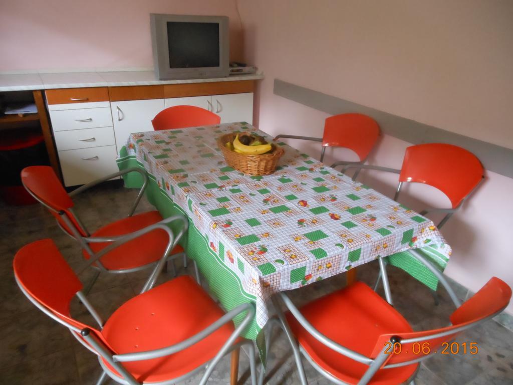 Lorena Rooms Risan Extérieur photo
